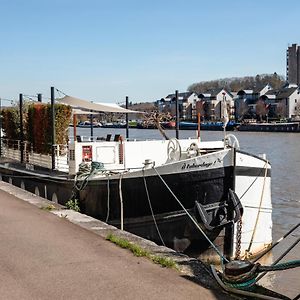 Peniche De Prestige A Namur Avec Vue Sur La Citadelle - A L'Abordage - By Voyages Copine